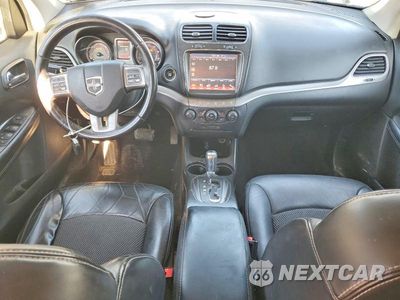Zdjęcie 8 z 12 samochodu: 2019 DODGE JOURNEY CROSSROAD VIN:3C4PDDGG1KT765205 - miniatura