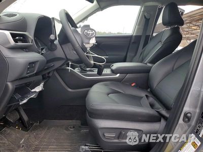 Zdjęcie 7 z 12 samochodu: 2026 TOYOTA HIGHLANDER XLE VIN:5TDKDRBH6TS598522 - miniatura