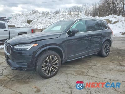 2022 VOLVO XC90 T6 MOMENTUM YV4A221K5N1827405 - główne zdjęcie licytacji z USA - miniatura