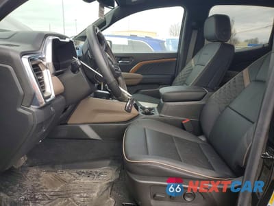 Zdjęcie 7 z 12 samochodu: 2026 GMC CANYON DENALI VIN:1GTP2FEK6T1131860 - miniatura