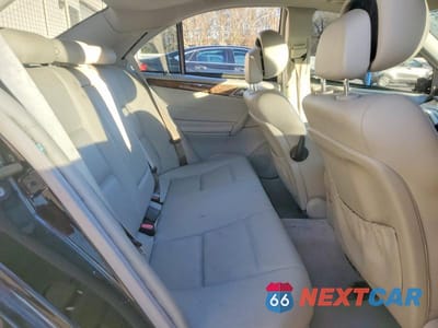 Zdjęcie 10 z 12 samochodu: 2007 MERCEDES-BENZ C 230 VIN:WDBRF52H87F931227 - miniatura