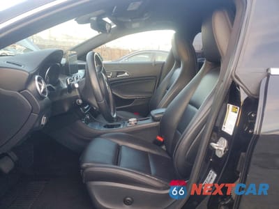 Zdjęcie 7 z 13 samochodu: 2018 MERCEDES-BENZ CLA 250 VIN:WDDSJ4EB8JN600198 - miniatura