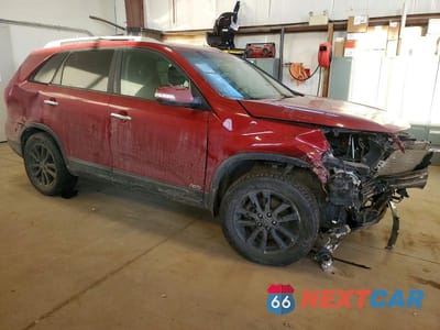 Czwarte zdjęcie samochodu z boku: 2015 KIA SORENTO LX VIN:5XYKTCA63FG629789 - miniatura
