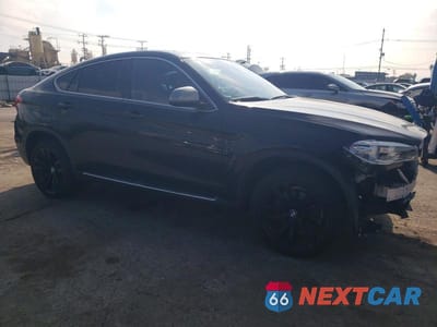 Czwarte zdjęcie samochodu z boku: 2017 BMW X6 SDRIVE35I VIN:5UXKU0C3XH0F99814 - miniatura