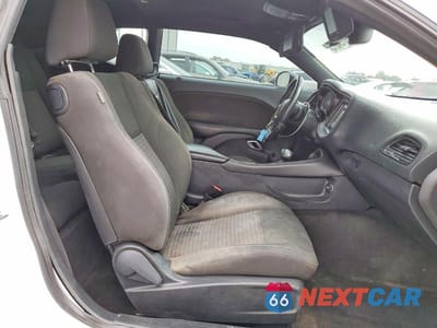 Zdjęcie 10 z 11 samochodu: 2015 DODGE CHALLENGER SXT VIN:2C3CDZAG2FH883349 - miniatura