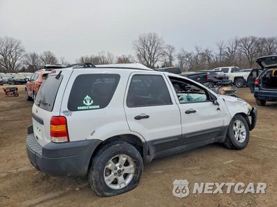 Piąte zdjęcie samochodu w środku: 2005 FORD ESCAPE XLT VIN:1FMYU93195DA20064 - miniatura