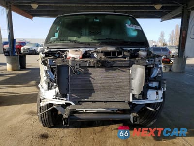 Piąte zdjęcie samochodu w środku: 2024 CHEVROLET EXPRESS 2500 DELIVERY VAN VIN:1GCWGAFPXR1235674 - miniatura