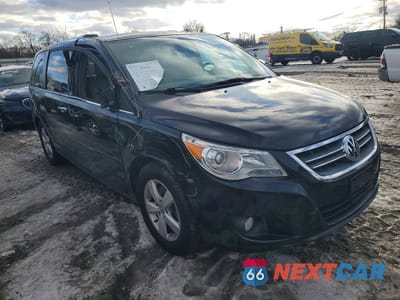 Czwarte zdjęcie samochodu z boku: 2012 VOLKSWAGEN ROUTAN SEL PREMIUM VIN:2C4RVADG2CR355946 - miniatura