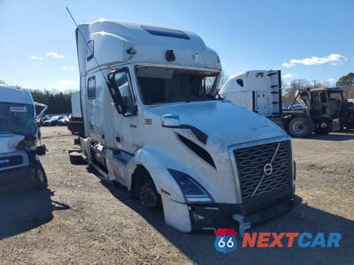 2023 VOLVO VNL SEMI TRUCK 4V4NC9EH8PN333080 - główne zdjęcie licytacji z USA - miniatura
