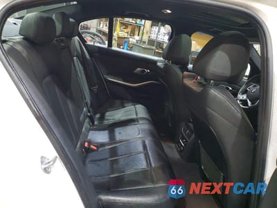Zdjęcie 10 z 13 samochodu: 2019 BMW 330XI VIN:WBA5R7C52KAJ85447 - miniatura