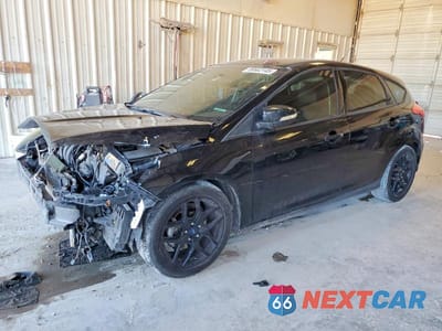 2016 FORD FOCUS SE 1FADP3K21GL321248 - główne zdjęcie licytacji z USA - miniatura