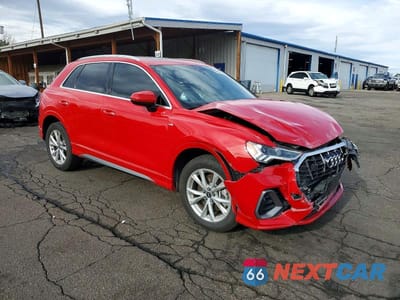 Czwarte zdjęcie samochodu z boku: 2023 AUDI Q3 PREMIUM S LINE 45 VIN:WA1DECF38P1116745 - miniatura