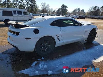 Trzecie zdjęcie samochodu z tyłu: 2013 CHEVROLET CAMARO LS VIN:2G1FA1E33D9136840 - miniatura