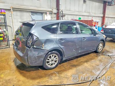 Trzecie zdjęcie samochodu z tyłu: 2013 TOYOTA PRIUS V VIN:JTDZN3EU5D3188475 - miniatura