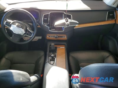 Zdjęcie 8 z 15 samochodu: 2024 VOLVO XC90 PLUS VIN:YV4062PE8R1196785 - miniatura