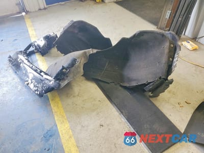 Zdjęcie 13 z 15 samochodu: 2018 CHEVROLET TAHOE K1500 PREMIER VIN:1GNSKCKJ4JR391796 - miniatura