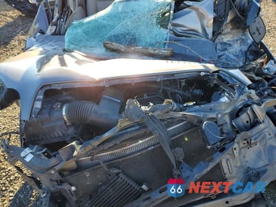 Zdjęcie 11 z 12 samochodu: 2006 TOYOTA TUNDRA DOUBLE CAB LIMITED VIN:5TBDT48146S525994 - miniatura