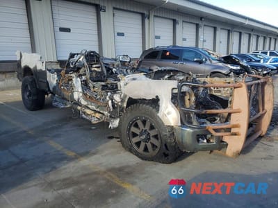 Czwarte zdjęcie samochodu z boku: 2019 FORD F250 SUPER DUTY VIN:1FT7W2B60KEG71443 - miniatura