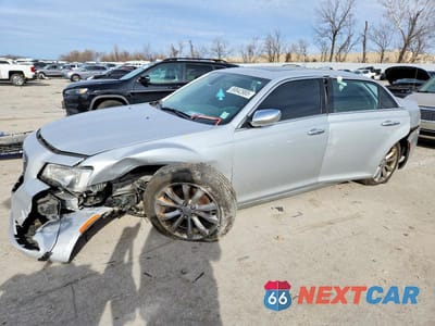 2020 CHRYSLER 300 LIMITED 2C3CCAKG8LH116961 - główne zdjęcie licytacji z USA - miniatura