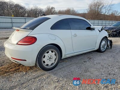 Trzecie zdjęcie samochodu z tyłu: 2018 VOLKSWAGEN BEETLE S VIN:3VWFD7AT4JM705749 - miniatura