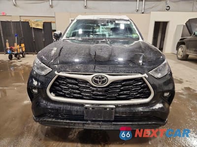 Piąte zdjęcie samochodu w środku: 2024 TOYOTA HIGHLANDER LE VIN:5TDKDRBH0RS550555 - miniatura