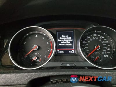 Zdjęcie 9 z 13 samochodu: 2018 VOLKSWAGEN GTI S VIN:3VW547AU1JM254204 - miniatura