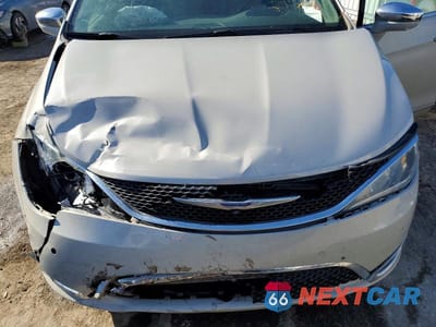 Zdjęcie 11 z 12 samochodu: 2019 CHRYSLER PACIFICA LIMITED VIN:2C4RC1GG5KR588154 - miniatura