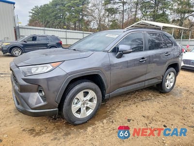 2021 TOYOTA RAV4 XLE 2T3W1RFV2MC132257 - główne zdjęcie licytacji z USA - miniatura