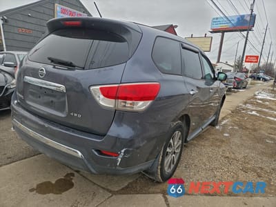 Czwarte zdjęcie samochodu z boku: 2014 NISSAN PATHFINDER S VIN:5N1AR2MM6EC663206 - miniatura