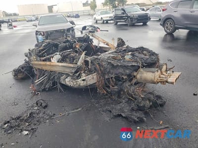 Drugie zdjęcie samochodu z przodu: 2014 CHEVROLET CORVETTE STINGRAY Z51 2LT VIN:1G1YK2D72E5113001 - miniatura