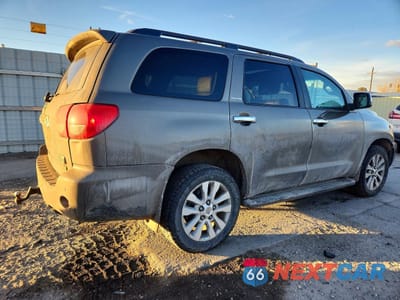 Trzecie zdjęcie samochodu z tyłu: 2013 TOYOTA SEQUOIA LIMITED VIN:5TDJW5G13DS074451 - miniatura