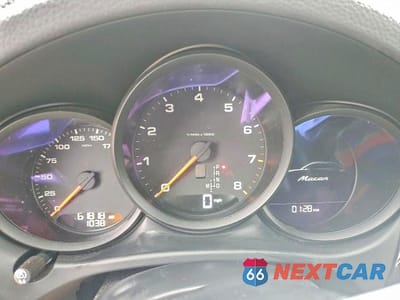Zdjęcie 9 z 13 samochodu: 2020 PORSCHE MACAN VIN:WP1AA2A5XLLB03709 - miniatura