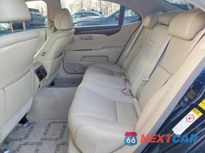Zdjęcie 10 z 12 samochodu: 2007 LEXUS LS VIN:JTHGL46F975001006 - miniatura