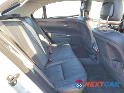Zdjęcie 10 z 13 samochodu: 2008 MERCEDES-BENZ S 550 4MATIC VIN:WDDNG86X58A219942 - miniatura