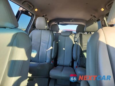 Zdjęcie 10 z 13 samochodu: 2013 TOYOTA SIENNA 4X4 VIN:5TDYK3DC6DS352523 - miniatura