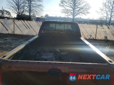 Zdjęcie 10 z 13 samochodu: 2005 FORD F350 SUPER DUTY VIN:1FTWW33P85ED21359 - miniatura