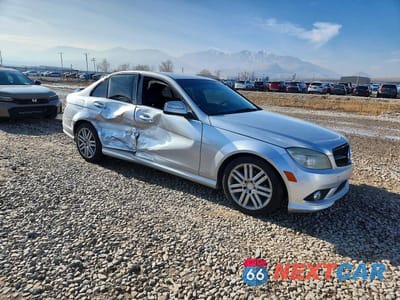 Czwarte zdjęcie samochodu z boku: 2009 MERCEDES-BENZ C 300 4MATIC VIN:WDDGF81X79R062114 - miniatura