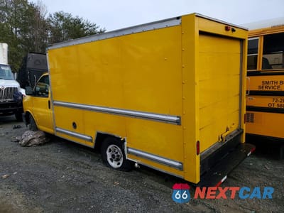 Drugie zdjęcie samochodu z przodu: 2022 GMC SAVANA CUT - BOX TRUCK VIN:1GD07RFP7N1164668 - miniatura