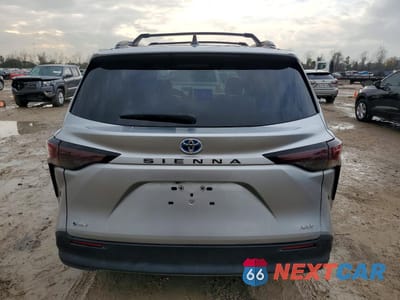 Zdjęcie 6 z 13 samochodu: 2025 TOYOTA SIENNA XLE VIN:5TDYRKEC6SS228155 - miniatura
