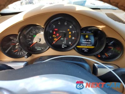 Zdjęcie 9 z 11 samochodu: 2014 PORSCHE 911 CARRERA VIN:WP0CA2A90ES140631 - miniatura