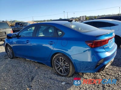 Drugie zdjęcie samochodu z przodu: 2022 KIA FORTE GT LINE VIN:3KPF54AD6NE433213 - miniatura