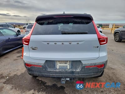 Zdjęcie 6 z 13 samochodu: 2021 VOLVO XC40 T5 R-DESIGN VIN:YV4162UM2M2460389 - miniatura