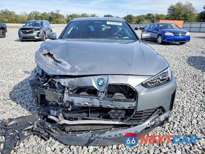 Piąte zdjęcie samochodu w środku: 2023 BMW I4 EDRIVE 35 VIN:WBY43AW02PFR32969 - miniatura