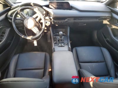 Zdjęcie 8 z 12 samochodu: 2022 MAZDA 3 SELECT VIN:JM1BPAKL6N1513028 - miniatura