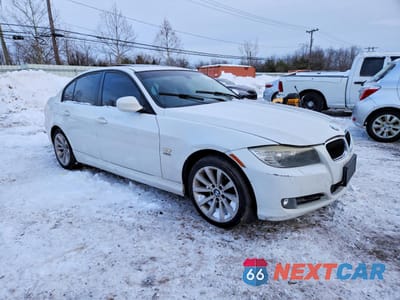 Czwarte zdjęcie samochodu z boku: 2011 BMW 328 XI SULEV VIN:WBAPK5C59BA661761 - miniatura