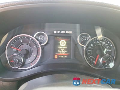 Zdjęcie 9 z 13 samochodu: 2023 RAM 3500 TRADESMAN TRUCK CAB AND CHASSIS VIN:3C63RRGLXPG578367 - miniatura