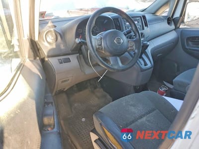 Zdjęcie 8 z 12 samochodu: 2016 NISSAN NV200 2.5S VIN:3N6CM0KN1GK698547 - miniatura