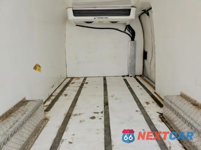 Zdjęcie 10 z 13 samochodu: 2021 CHEVROLET EXPRESS G2500 REFRIGERATED DELIVERY VAN VIN:1GCWGBFP2M1238583 - miniatura