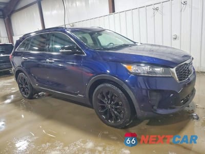 Czwarte zdjęcie samochodu z boku: 2020 KIA SORENTO S VIN:5XYPGDA54LG691740 - miniatura
