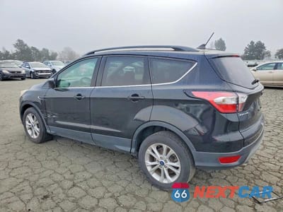 Drugie zdjęcie samochodu z przodu: 2018 FORD ESCAPE SE VIN:1FMCU0GD0JUA31247 - miniatura